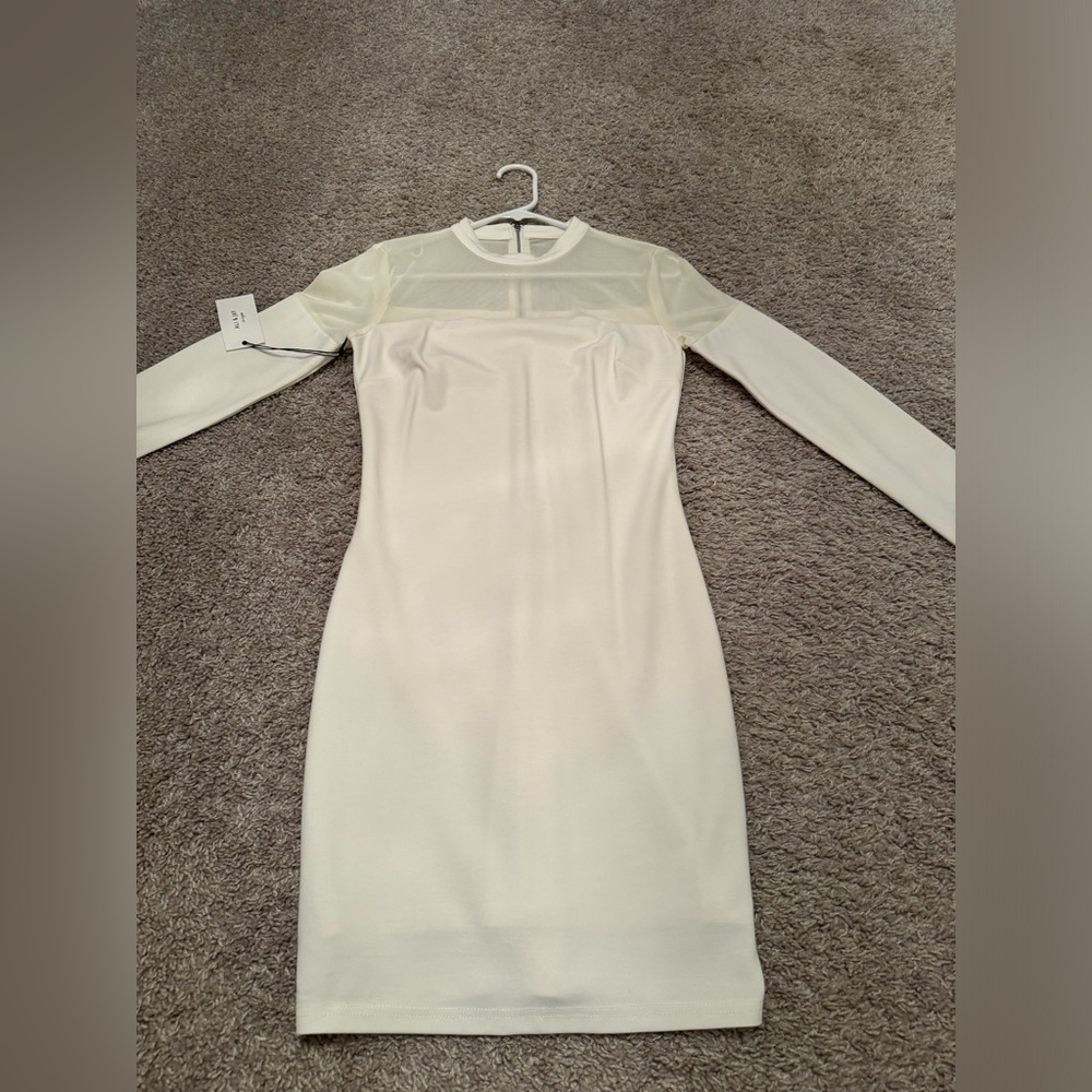 Ali & Jay White Bodycon Dress- new with tags, Small